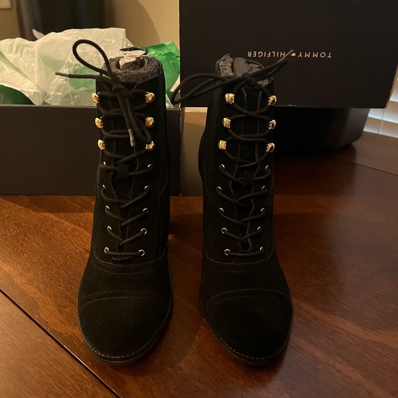 Tommy Hilfiger Women's Felecia Black Suede 8.5 M - Picture 5 of 7